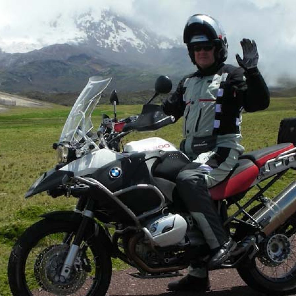 0 Degrees Ecuador MotoRides - Clouds