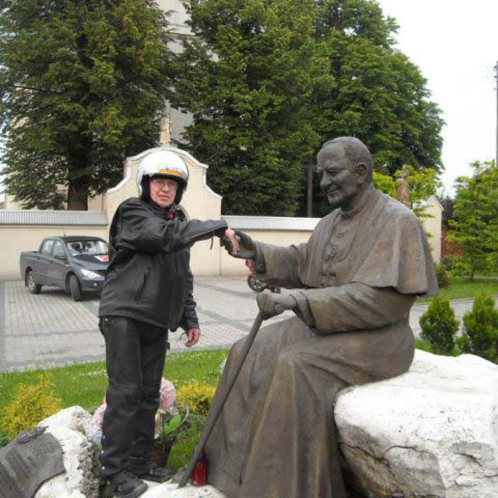 Cameron Tours - Pope Jean Paul II Statue