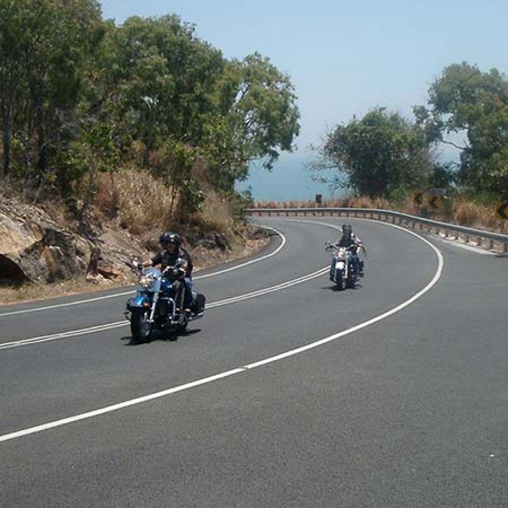Chopper's Motorcycle Tours - On the Road