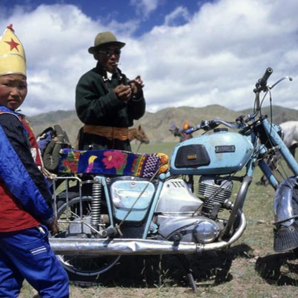 Motorbike Mongolia Rental - Bike or Horse