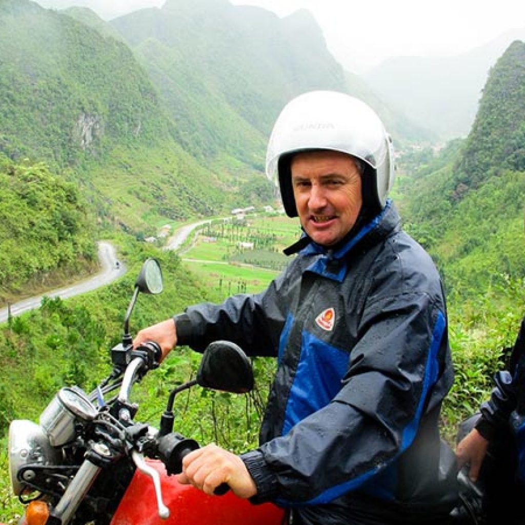 Wide Eyed Tours - Motorbike Couple