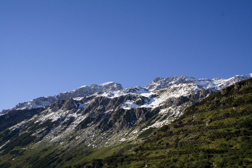 Arlberg Pass - Mountains.jpg