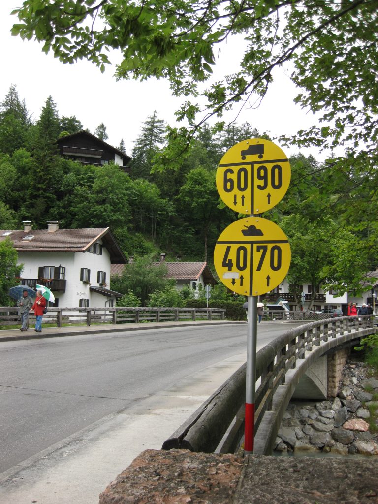 German Alpine Road – roadsign.jpg