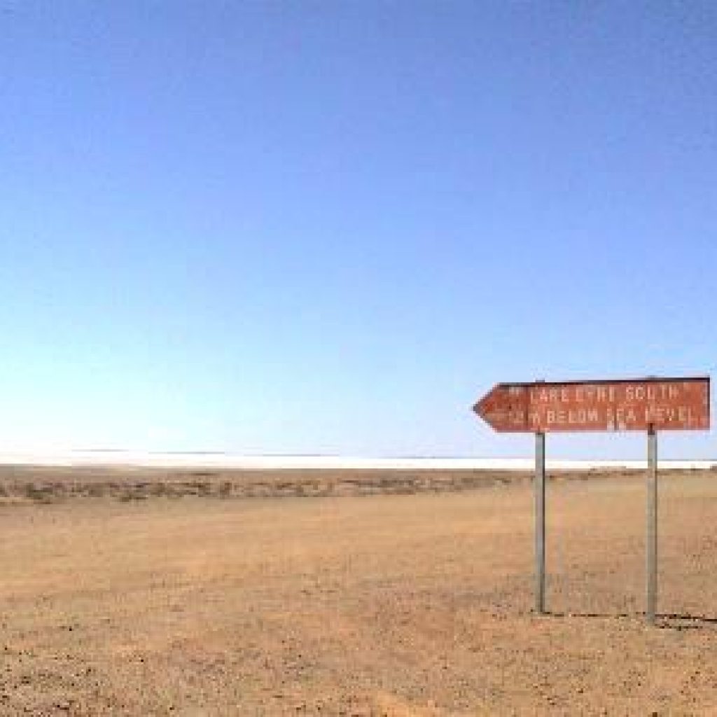 Oodnadatta Track - Pointing the way