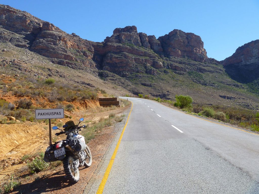 Riding Pakhuispas on the way to Clanwilliam and Cederberg